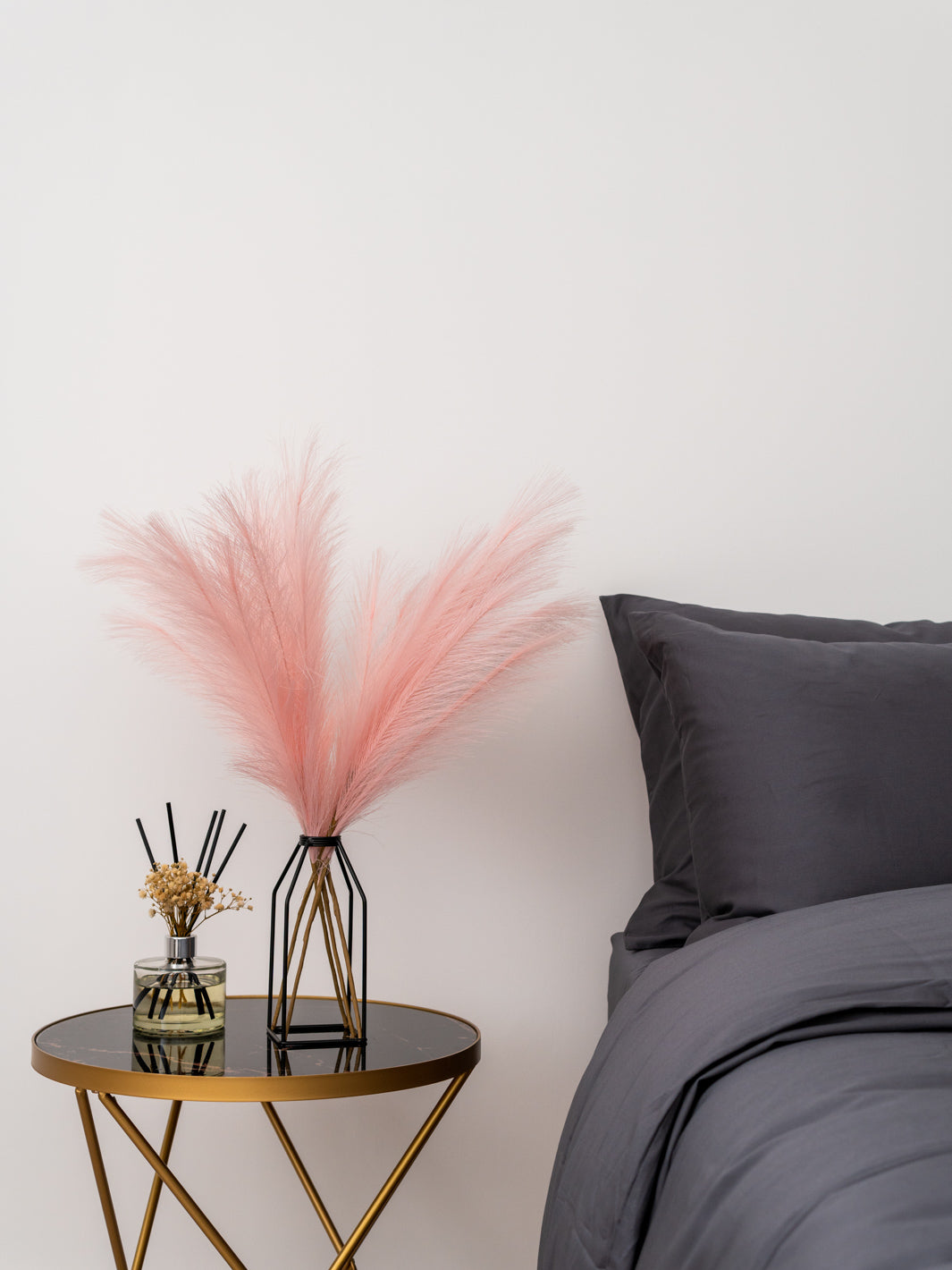 Faux Pampas Grass - Pink (5 Stems)